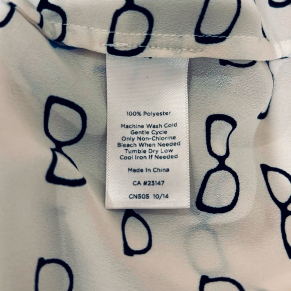 Women’s Talbots Shirt Size Medium White with glasses design - Picture 4 of 6
